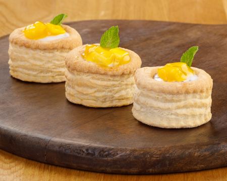 ВОЛОВАН С ЛИМОНОВ КЪРТ