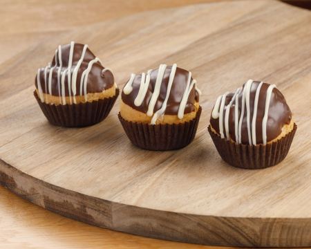 МИНИ ЕКЛЕРИ С ДОМАШЕН  КРЕМ И ШОКОЛАДОВ ТОПИНГ