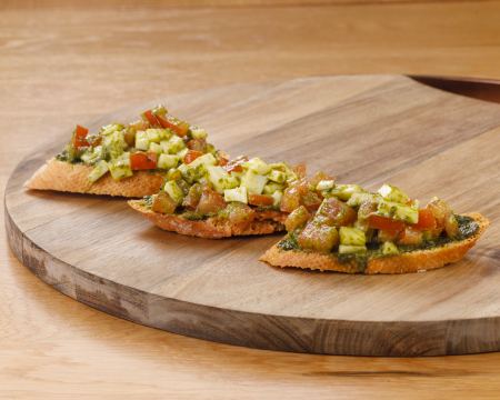 БРУСКЕТИ КАПРЕЗЕ